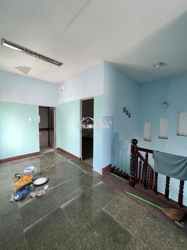 Cho thuê nhà 2 tầng hẻm xe hơi trường thọ - 4