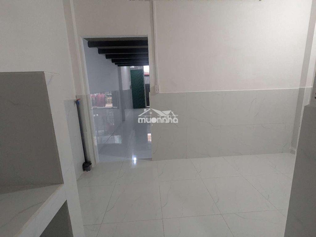 Nhà sạch sẽ mới sơn sửa đẹp phù hợp gia đình - 4