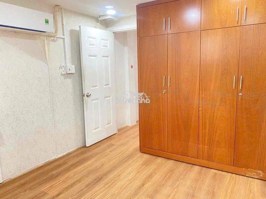 Cho thuê nhà hẻm 3,5m (xh) bến vân đồn, p.9, q.4, 14tr. - 2