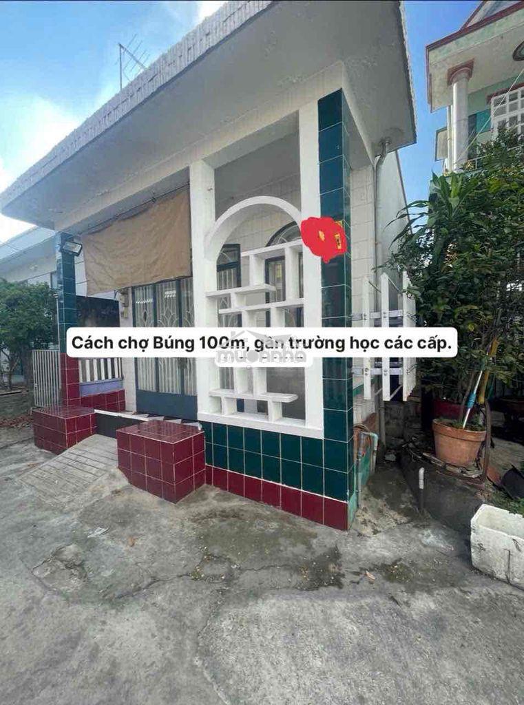 Bán nhà cấp 4 .
