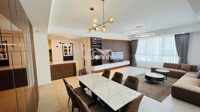 Cho thuê 3 phòng ngủ, lầu cao view sông và bitexco giá 32 triệu/tháng