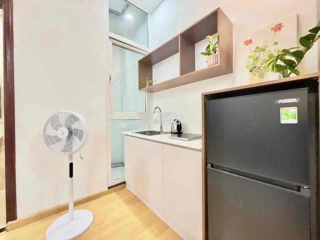 Chính chủ cho thuê phòng 98f lê lai q.1 giá 6tr gần chợ bến thành ạ lh - Ảnh 3