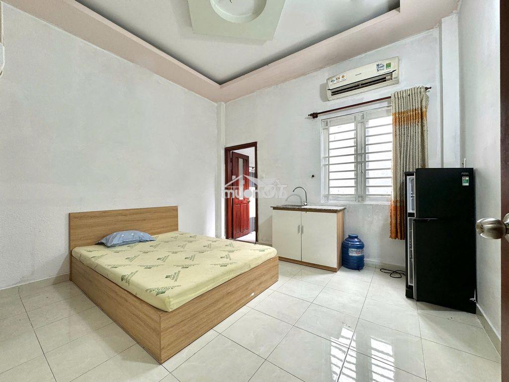 Phòng full nội thất - gần gtvt - cvpm  - giá 3tr3 - 3