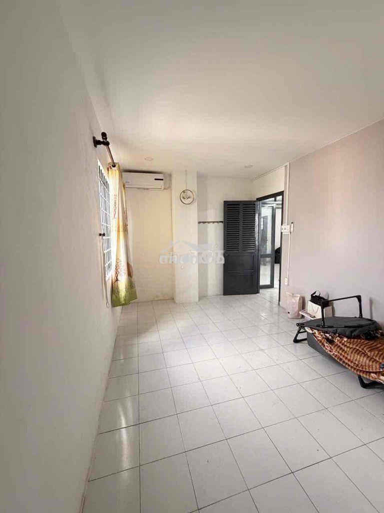 Quận 6 - chung cư ngay vòng xoay phú lâm - 63m2 2pn - 4