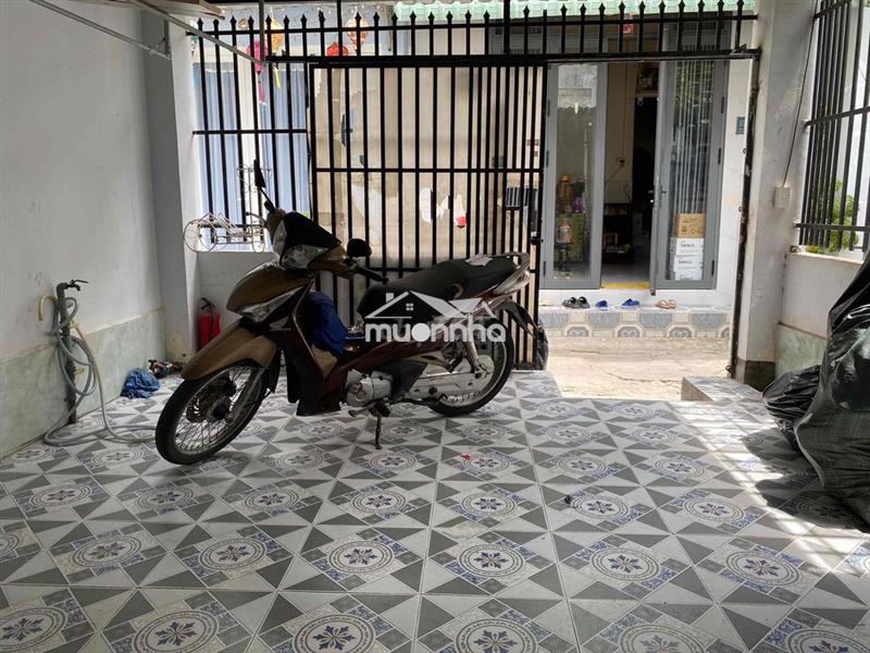 Nhà thuê gần chợ phú xuân