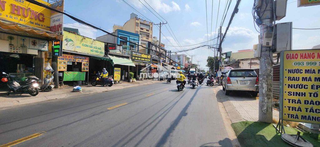 Cho thuê nhà mt thoại ngọc hầu tân phú,4x40m, vỉa hè 5m, 20tr - 4