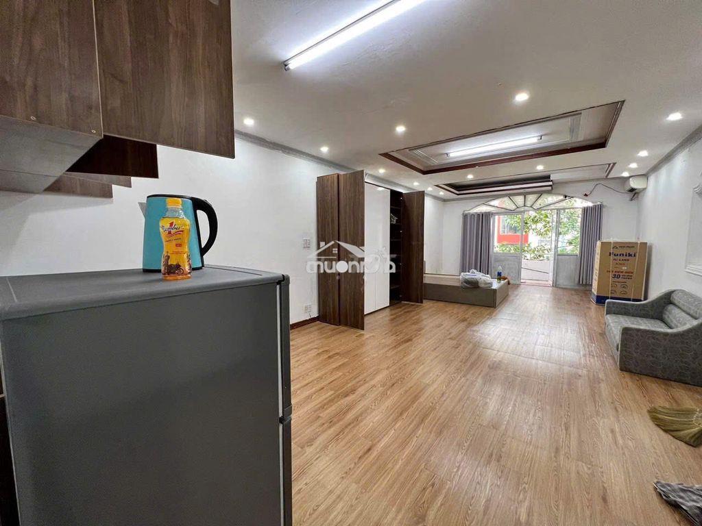 Phòng ban công 50m2, ngay nguyễn chí thanh vs sư vạn hạnh q5 - 4