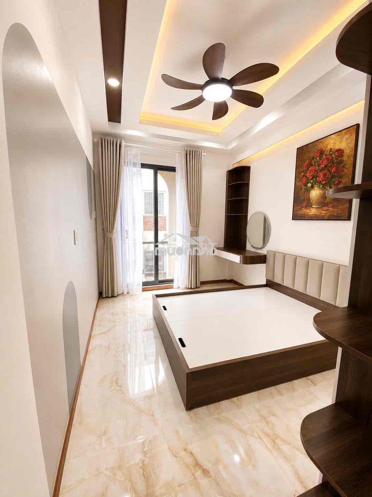 Hxh cách mạng tháng 8, quận 10 - 44m2 - 5 tầng - nhà xây mới - 4