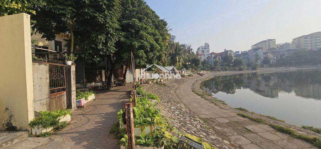Bán nhà 2 mặt tiền, 1 mặt view hồ - 2