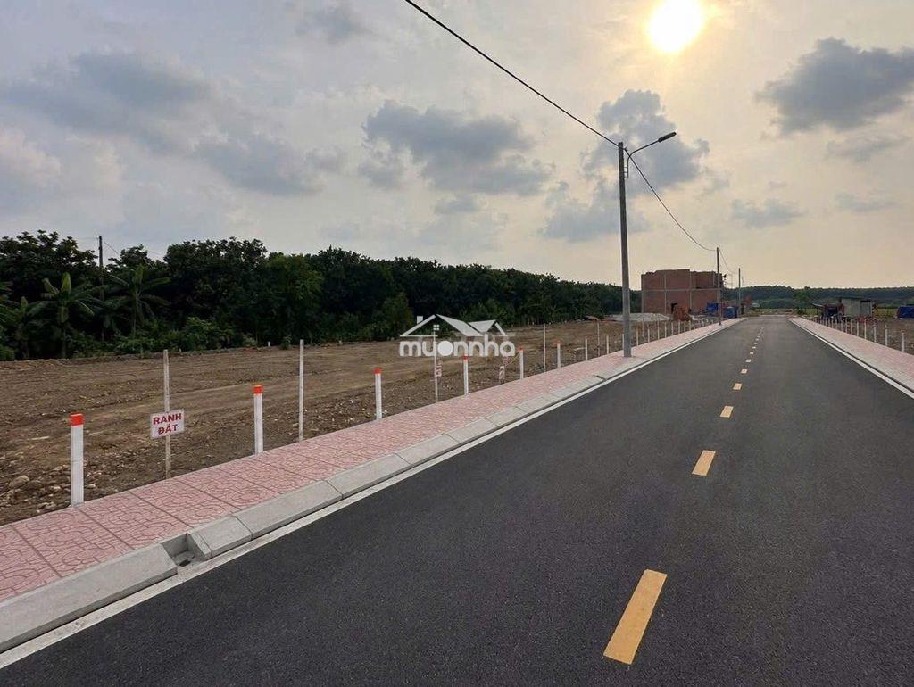 Bán đất mặt tiền đường nhựa - trung tâm phường -chỉ cần 200tr iệu - 2
