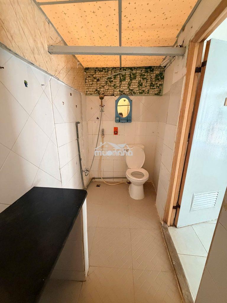 Bán nhà hẻm thông hai bà trưng gần chợ tân định ( xd 27m2) 3 tầng - 3