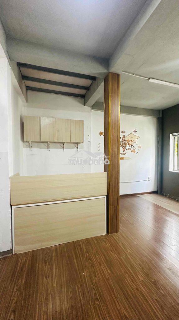 Cho thuê văn phòng mặt tiền song hành lakeview tầng 2 hoặc 3