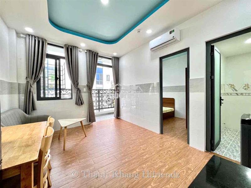 Căn hộ 1pn tách bếp bancol rộng 40m2 thang máy ngay toà nhà viettell