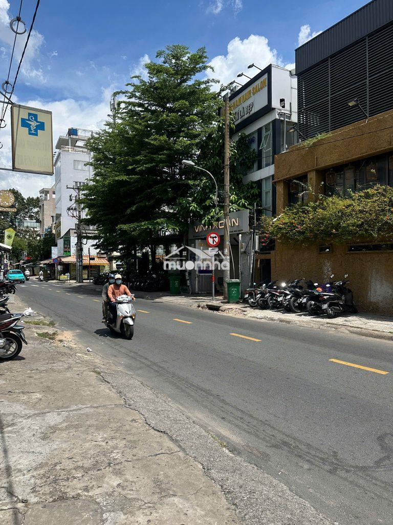 Nhà cho thuê nguyên căn 421/21a sư vạn hạnh. dt: 4,5 x 18m, 3 lầu, 5pn - 2