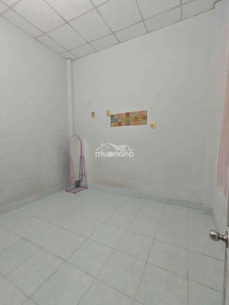 Nhà 2 phòng máy lạnh ngay đầm sen - 4