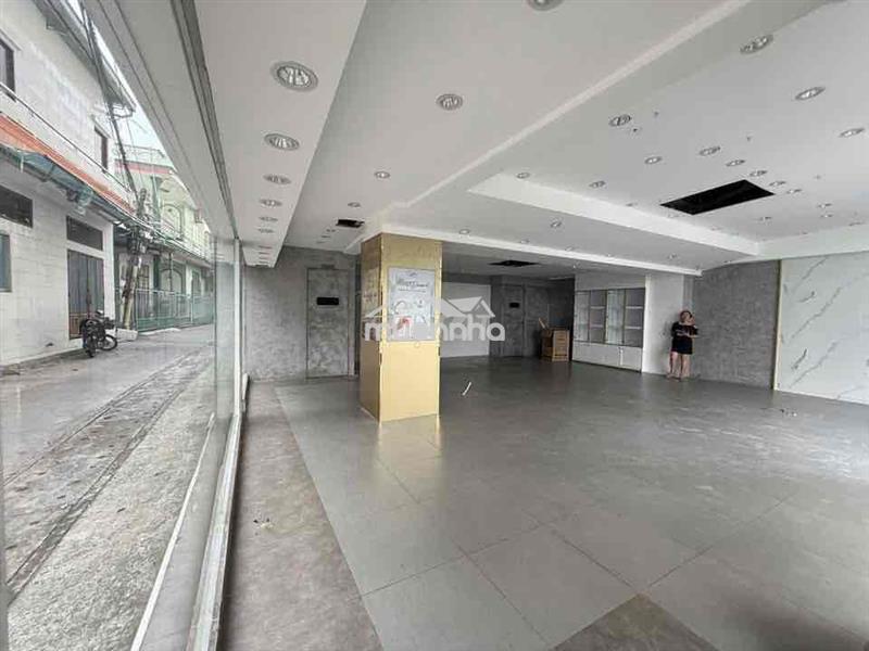 Cho thuê mặt bằng kinh doanh ngay ngã 6 thủ dầu một  - diện tích : 9×