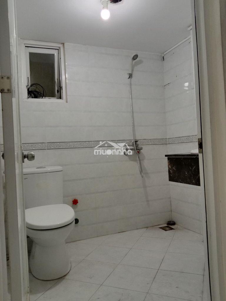 Cho thuê căn hộ dịch vụ cao cấp trung tâm quận 3 - 4