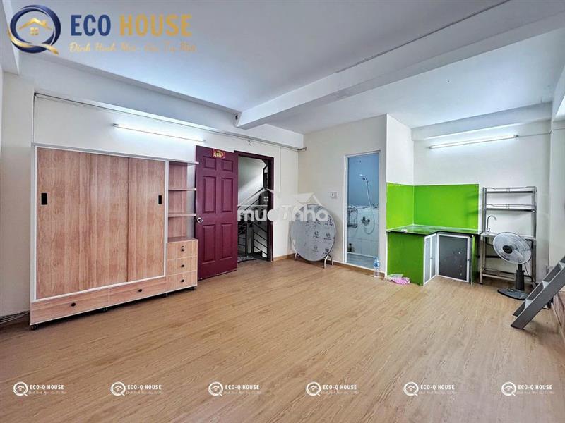 Ban công lớn - 35m2  - tây thạnh - lê trọng tấn - giá chỉ 4tr8