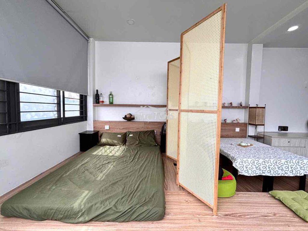 Cho thuê căn hộ siêu cửa sổ nội thất cao cấp view bờ kè hoàng sa q3 - 4
