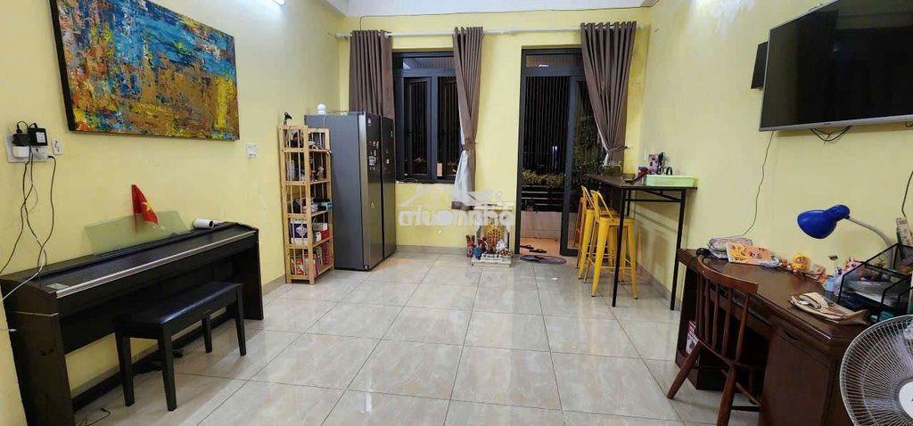 Phòng siu bự có bancol, thang máy, máy lạnh - Ảnh 3