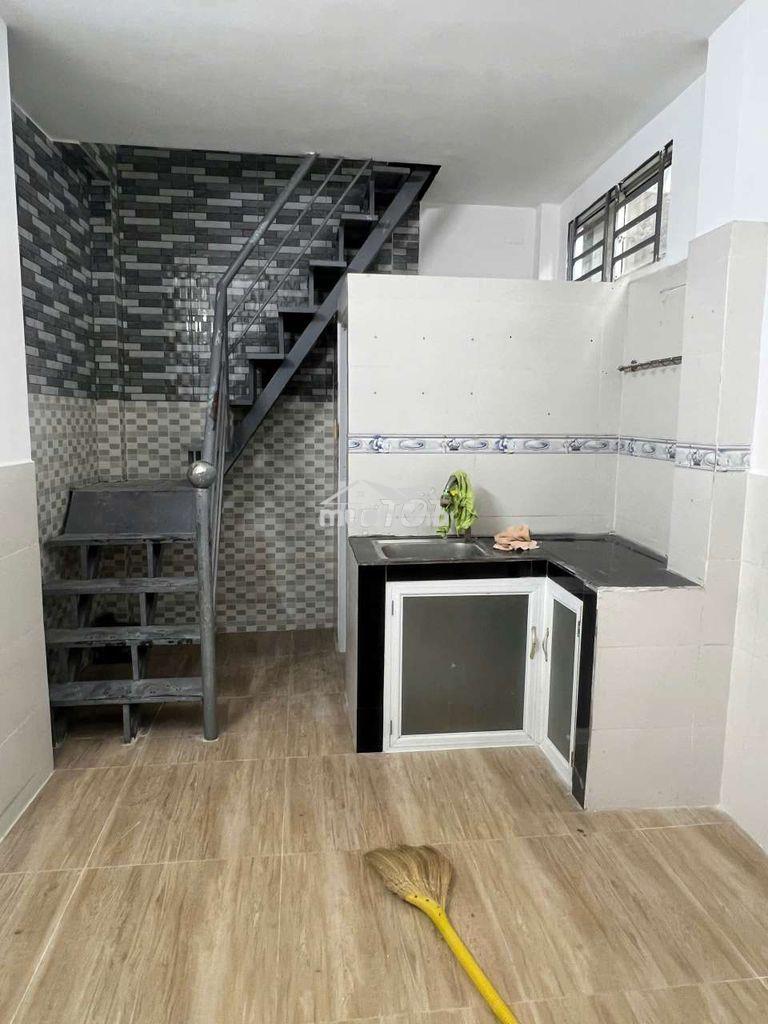 Bán nhà 2 tầng đường số 43, quận 4, 2.9 tỷ