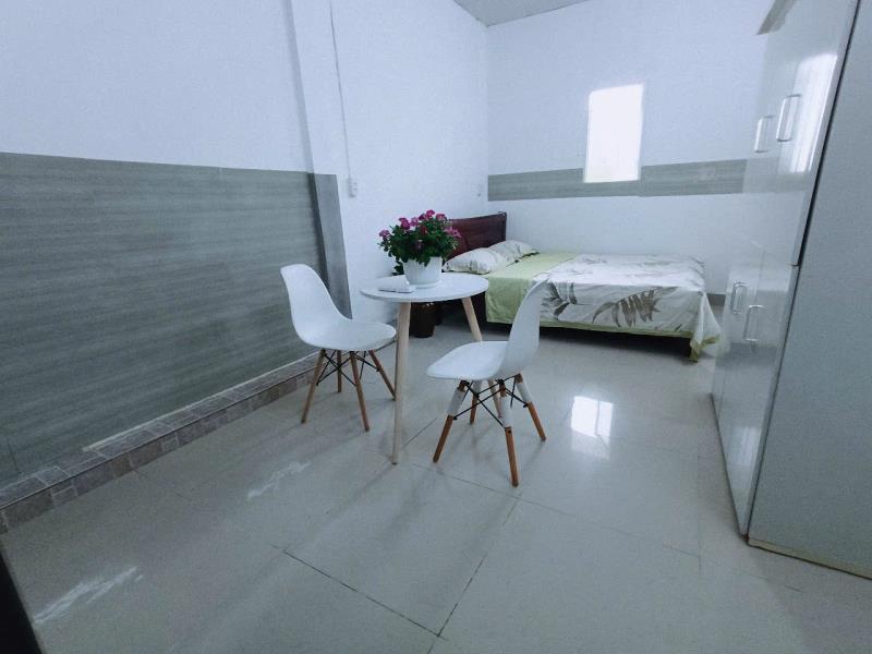 Cho thuê phòng trọ quận 10 – cao thắng | gần đh bách khoa, đh y dược, ueh | ban công ngoài phòng - 2