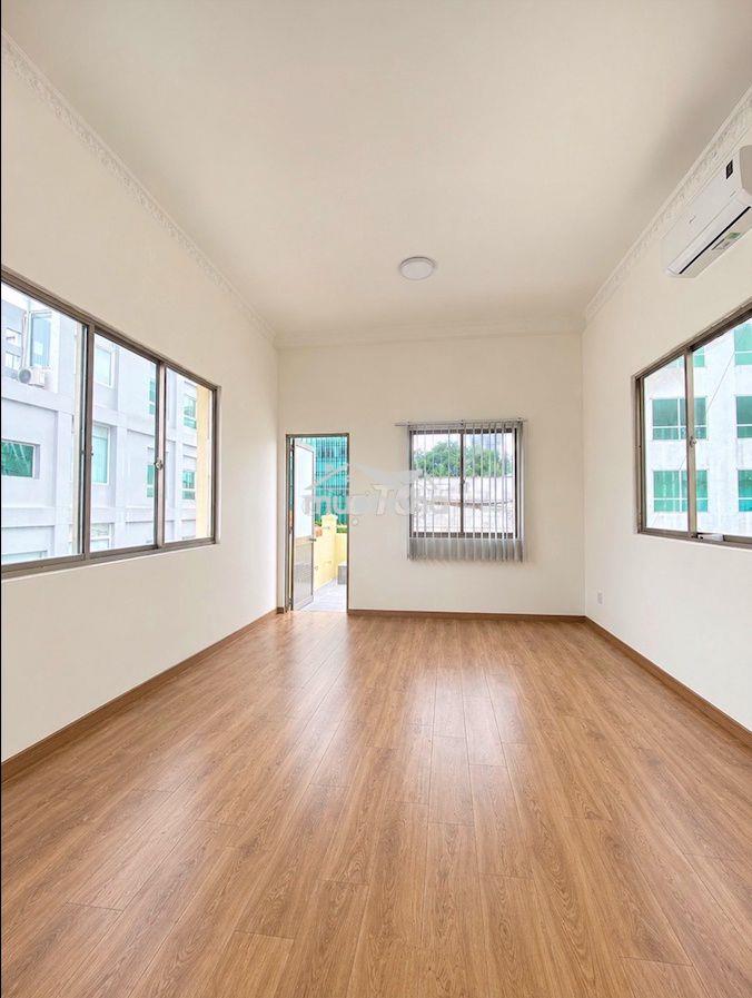 Văn phòng 30m2 nguyễn thị minh khai, full máy lạnh, đối diện vtv