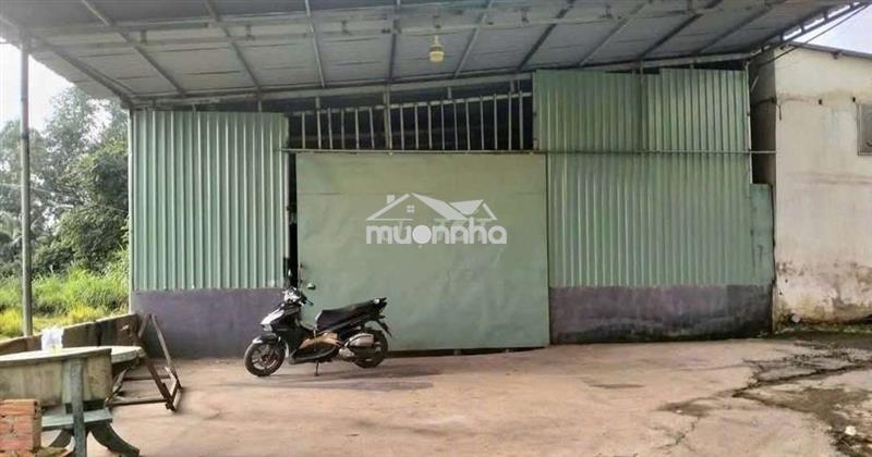 Kho xưởng tpk 300m/10tr có điện 3 pha