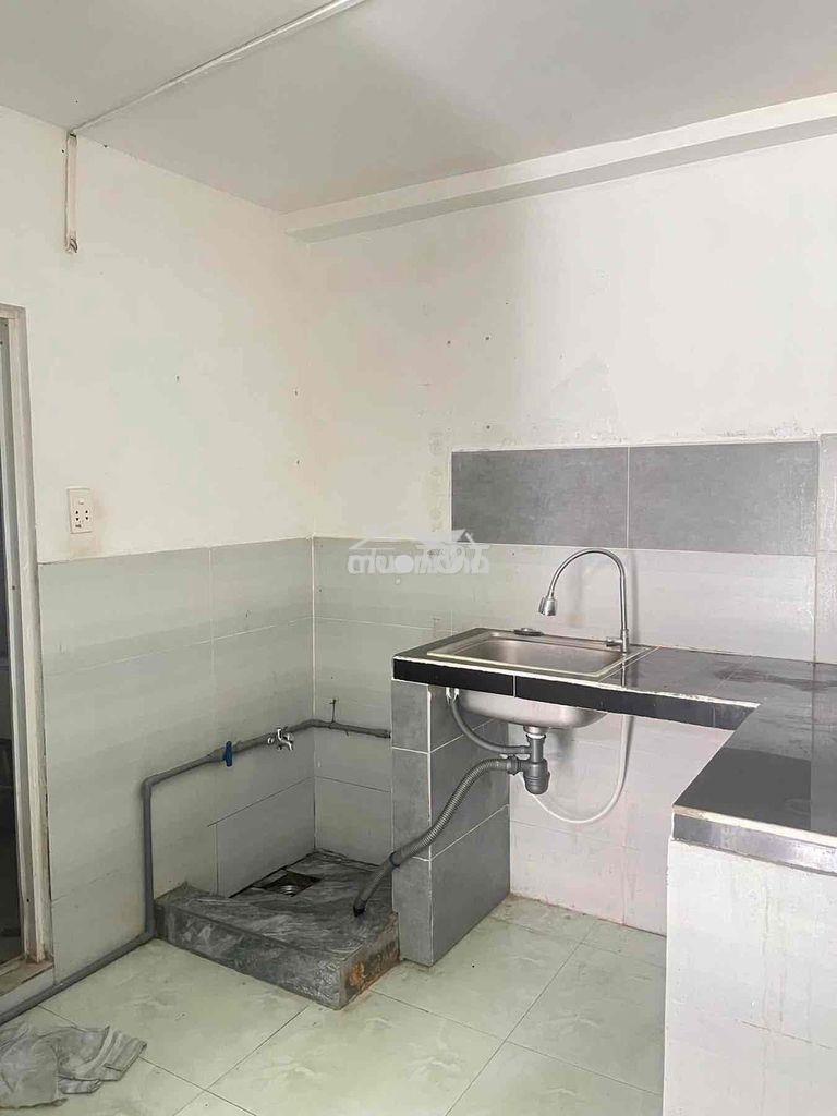Cho thuê kiot 1 phòng ngủ có gác mặt tiền đường gần go dĩ an - Ảnh 2