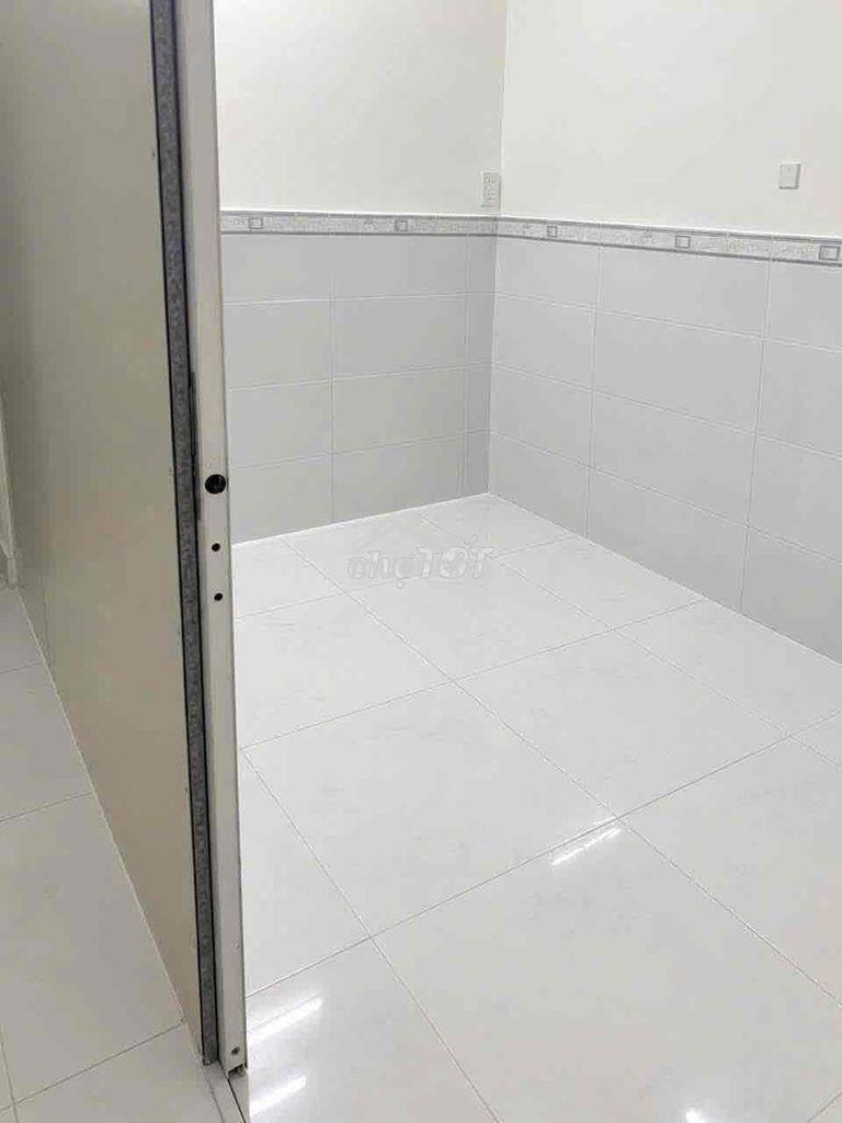 Cho thuê nc 3pn gần chợ bà chiểu, p1 bình thạnh ( 1tr1l ) - Ảnh 4