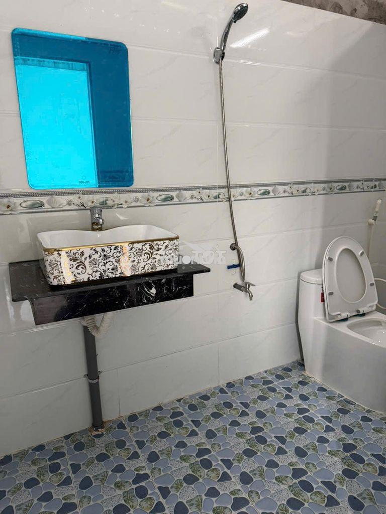 Cho thuê nhà gần chợ phú lạc lên q1 chỉ 15' - Ảnh 3