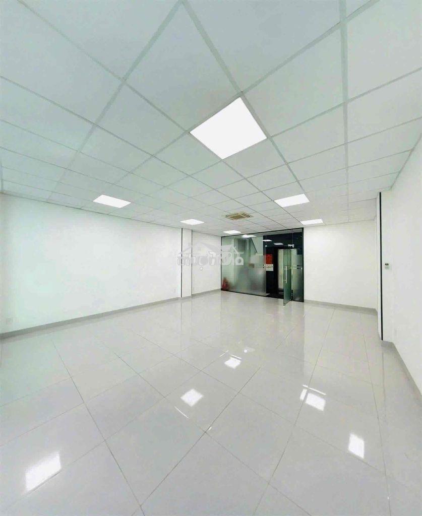 Hiếm khu hoàng việt - nguyên toà 5x20m - 4 tầng - hầm xe thang máy - Ảnh 2