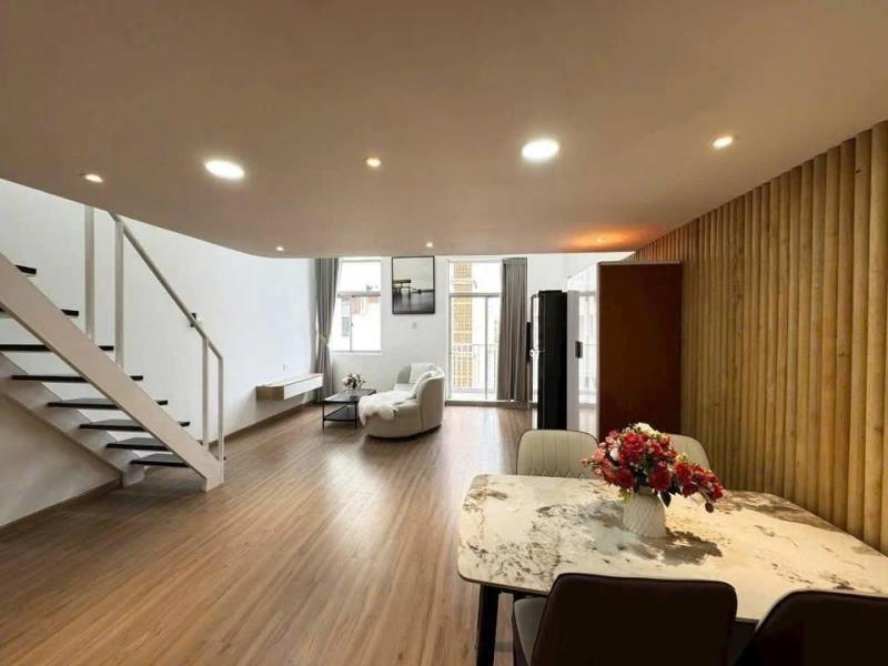 Căn hộ duplex phú mỹ hưng, 70m2, full nội thất, có khuôn viên xanh mát, đẹp