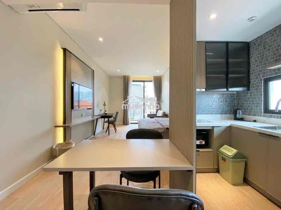 Studio cao cấp quận 10 - ban công - gần ngã 6 cộng hoà - Ảnh 3
