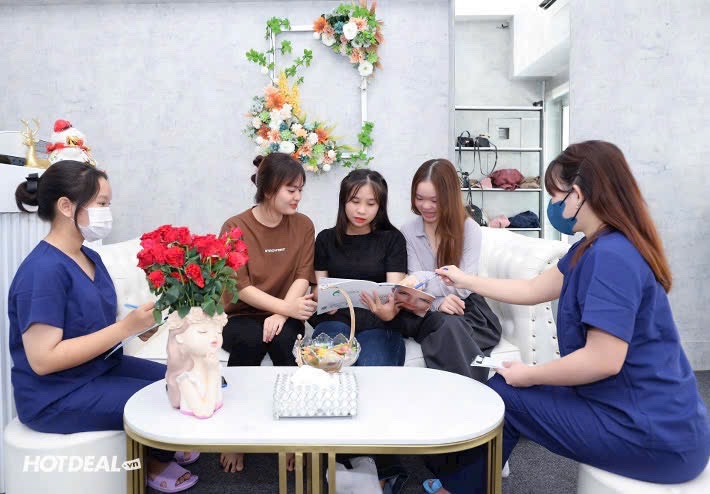 Cho thuê nhà đẹp ngay mặt tiền khu kinh doanh  - Ảnh 3