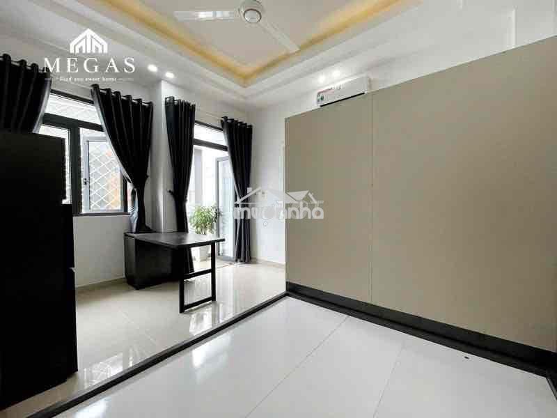 Cho thuê căn hộ ban công mới 100% full nội thất ở cmt8 q10 - bắc hải