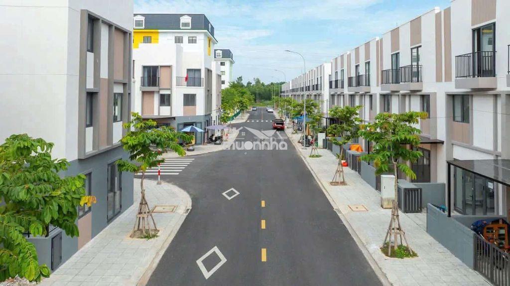 Chỉ 2.4 tỷ căn noxh 75m, 3 tầng kinh doanh tốt, dòng tiền hàng tháng - Ảnh 2