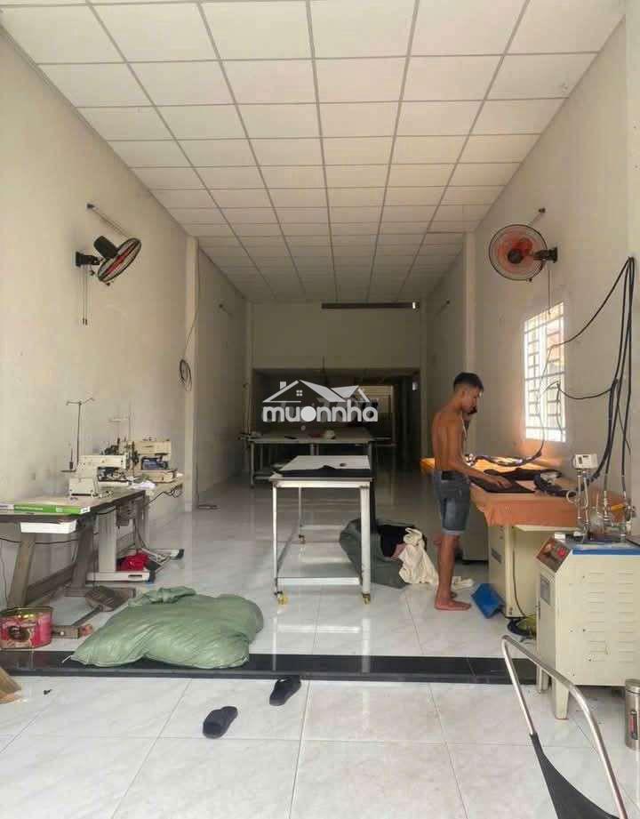 4*28. kho xưởng tân thới hiệp. q12