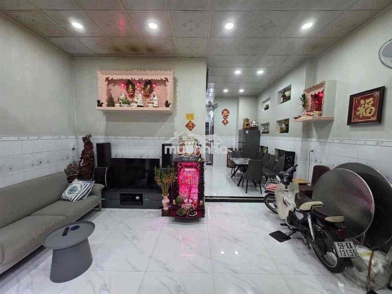 Hạ nhanh bán gấp. nhà q6 bình tây sát q5.  ngang khủng(5,6x10)