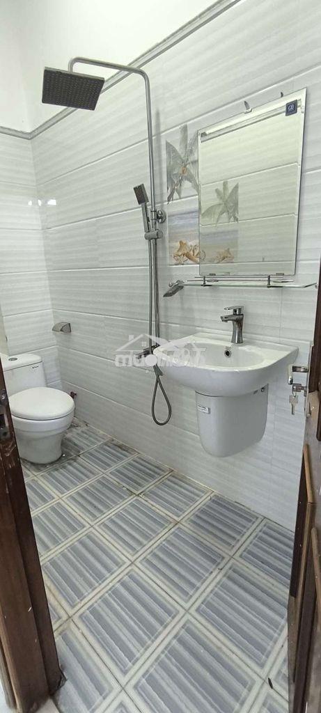Nhà 3 tầng,ban công ,4wc,gần vạn phúc city, hbphuoc - Ảnh 2