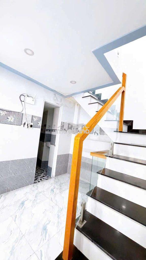 Cho thuê nhà nguyên căn hẻm đường khánh hội, quận 4