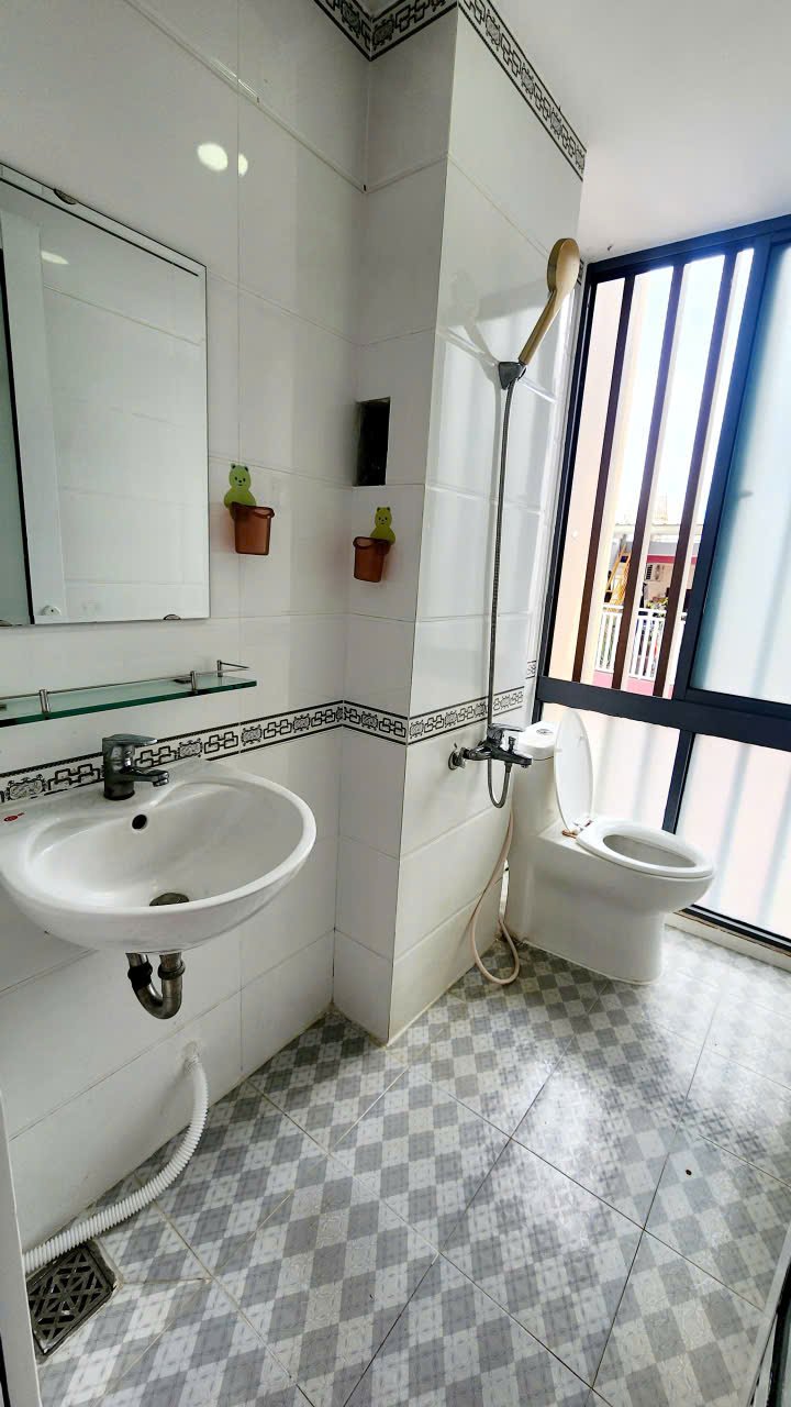 Căn hộ ban công nhỉnh 5tr ngay phú nhuận_sân bay tân sơn nhất_tân bình_quận 1, quận 3 - Ảnh 4