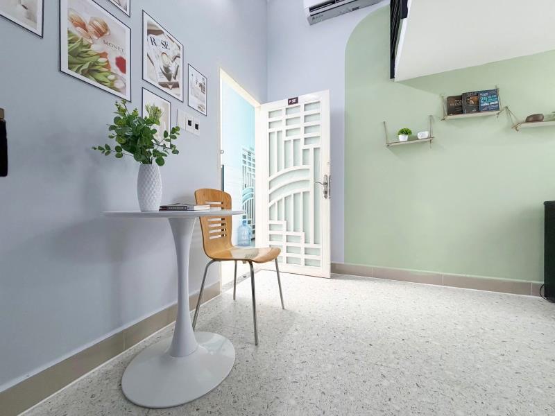 Phòng trọ mới gác cao cửa sổ thoáng full nội thất nguyễn văn đậu gần uef,hutech , gtvt di chuyển tiện sang các quận 1 và hàng xanh - Ảnh 2