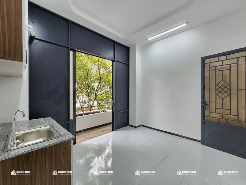 1pn/studio ban công gần nhà ga t3 tân sơn nhất tân bình - cầu vượt hoàng hoa thám - etown cộng hoà - Ảnh 2