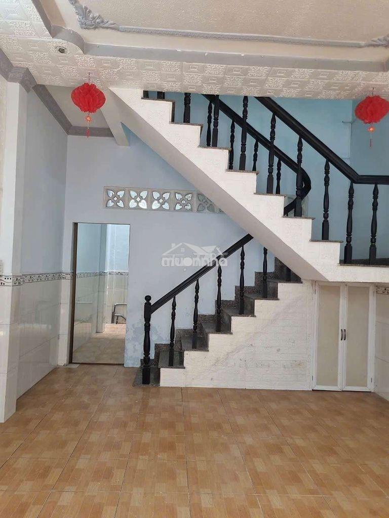 Cho thuê nhà thn 
dt 4x14 -1 lầu -2pn-2wc 
đường xe hoi tới nhà 
