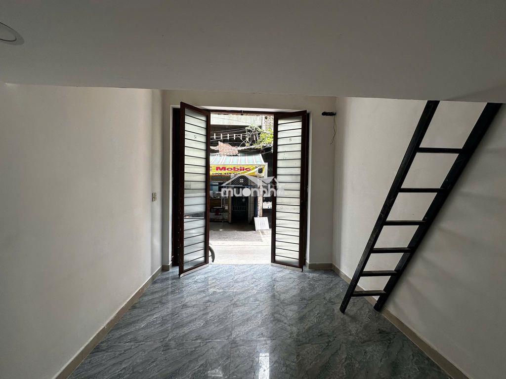 Nhà nguyên căn 2.5x5m ngay trần phú quận 5 - Ảnh 2