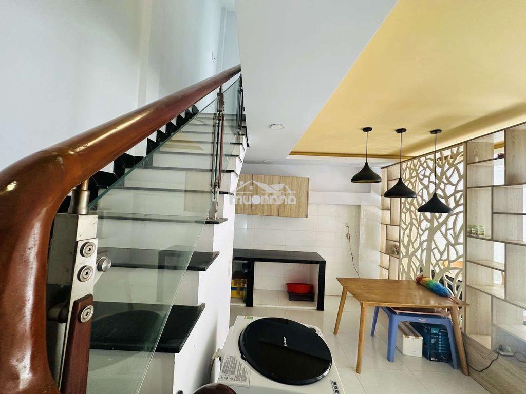 Nhà 2 tầng 36m2 nở hậu 5.1m sát vincom lê văn việt q9 chỉ 3.57 tỷ
 - 4