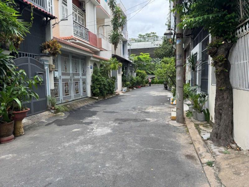 💎 Cho thuê nhà nguyên căn 4x18m có gara ô tô – hoàng hoa thám (sát ga t3 sân bay) 💎 📍 vị trí: đường hoàng hoa thám, p.13, tân bình (liền kề ga t3, sân bay tsn, cộng hòa) 🚗✈️ 🏡 - Ảnh 2