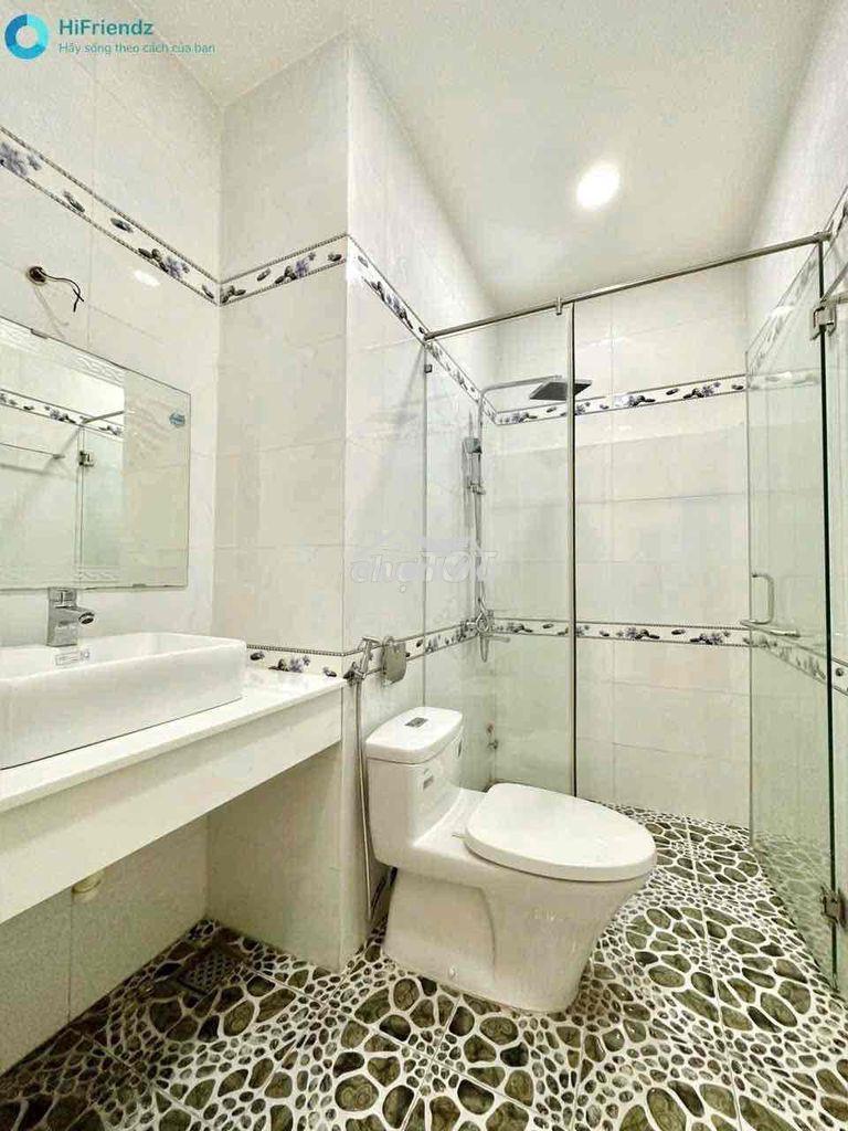 Studio tách bếp full nội thất trống sẵn ở liền ngay đầm sen - 4