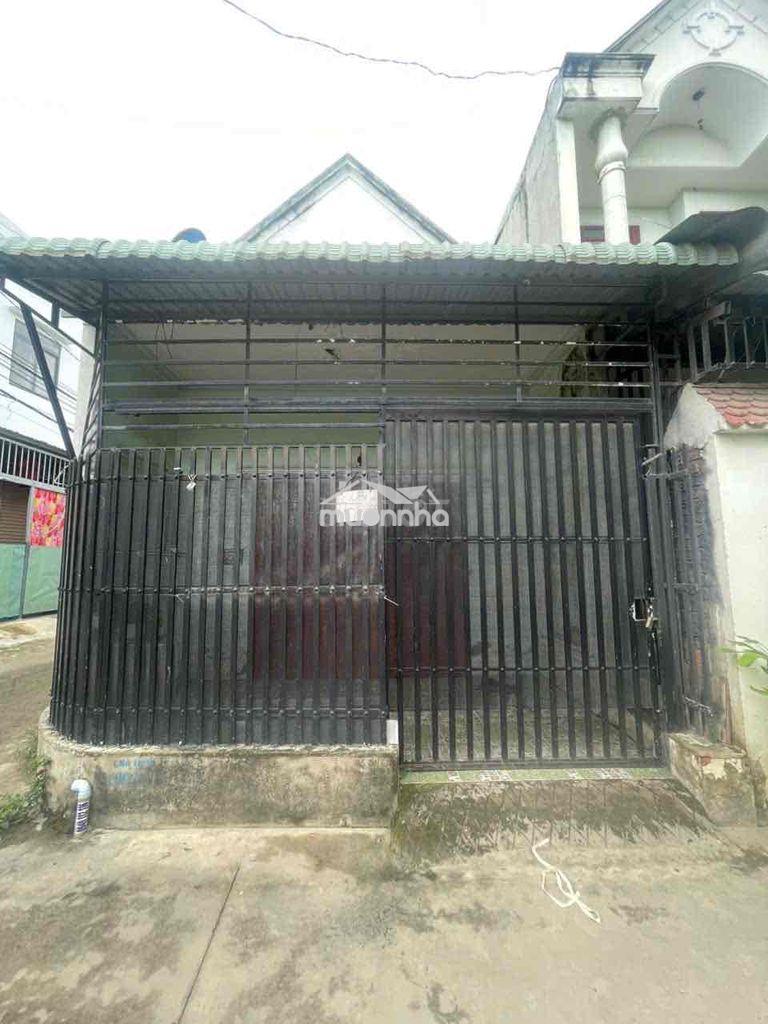 Cho thuê nhà nguyên căn gác đúc